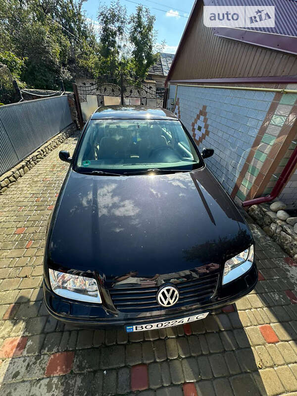 Седан Volkswagen Bora 2000 в Борщеве