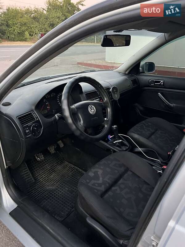 Седан Volkswagen Bora 1999 в Черкасах