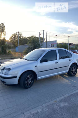 Седан Volkswagen Bora 1999 в Виннице