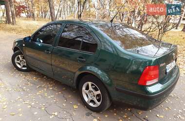 Седан Volkswagen Bora 2000 в 