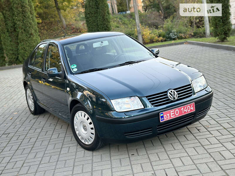 Седан Volkswagen Bora 2001 в Прилуках