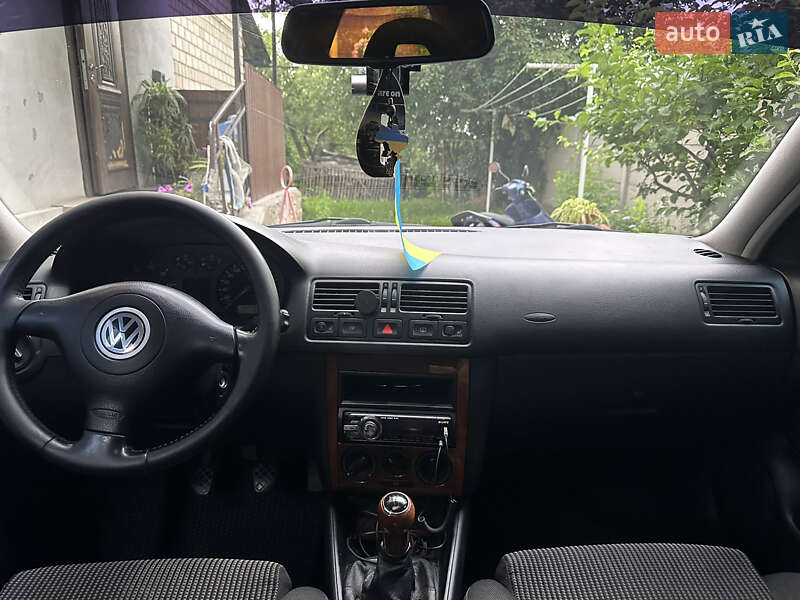 Седан Volkswagen Bora 2000 в Іллінцях