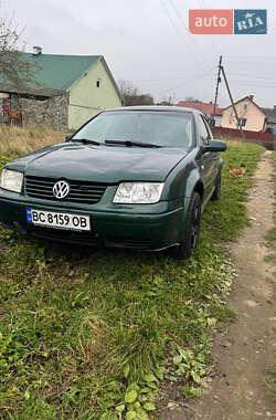 Седан Volkswagen Bora 1999 в Городку