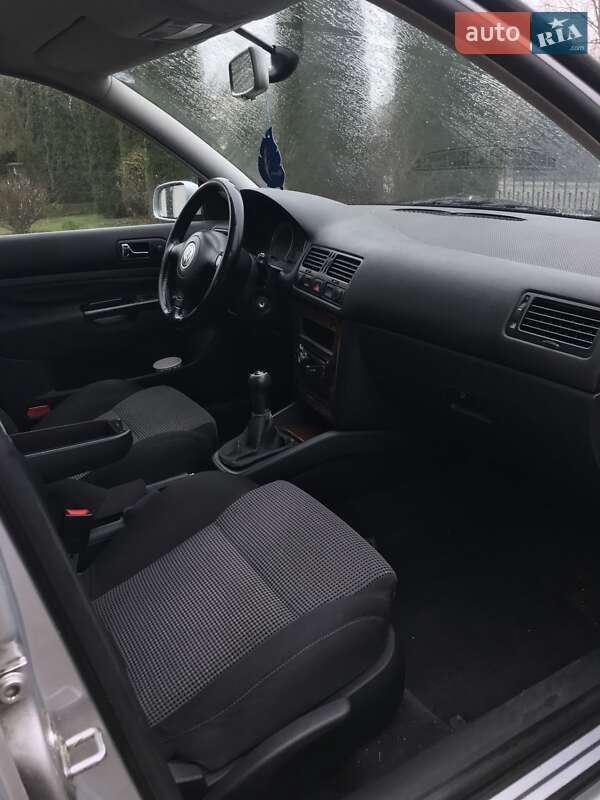 Універсал Volkswagen Bora 2000 в Рівному