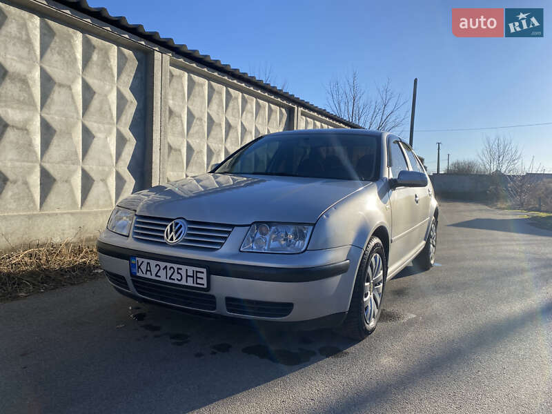 Седан Volkswagen Bora 1999 в Броварах