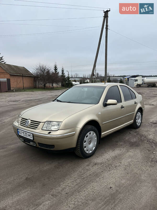 Седан Volkswagen Bora 2003 в 