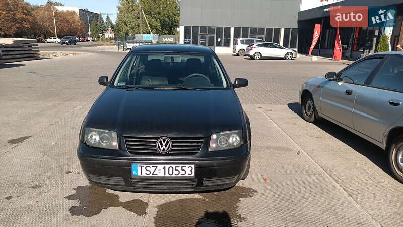 Седан Volkswagen Bora 1999 в Первомайске