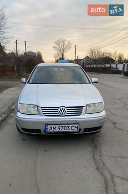 Седан Volkswagen Bora 2005 в Звягеле