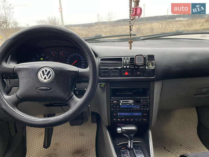 Седан Volkswagen Bora 2005 в Комарному фото 6 Седан Volkswagen Bora 2005 в Комарному