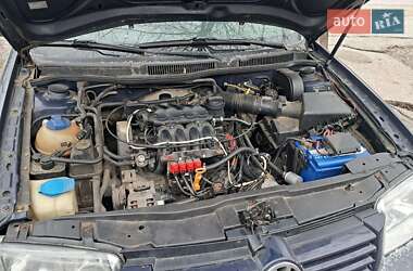 Седан Volkswagen Bora 2000 в 