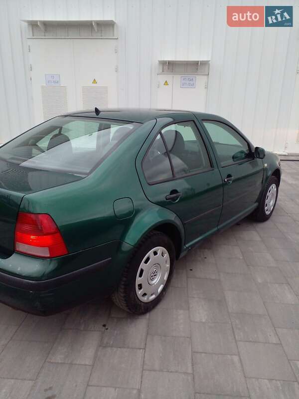 Седан Volkswagen Bora 2000 в Вінниці