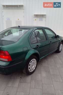 Седан Volkswagen Bora 2000 в 