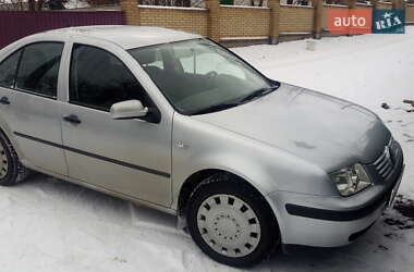 Седан Volkswagen Bora 2001 в Каменке