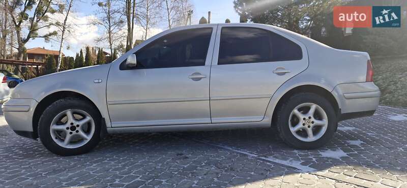 Седан Volkswagen Bora 2000 в Львове