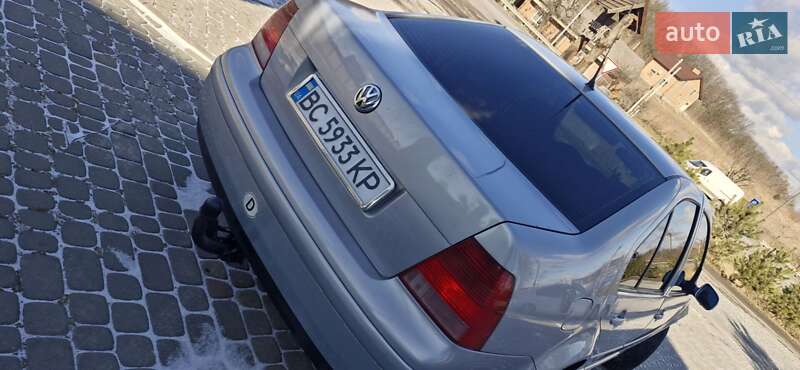 Седан Volkswagen Bora 2000 в Львове