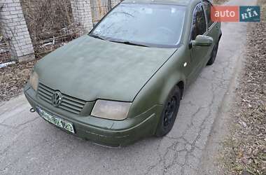 Седан Volkswagen Bora 1999 в Киеве