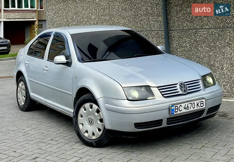 Седан Volkswagen Bora 2000 в 