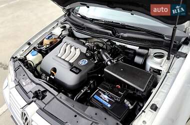 Седан Volkswagen Bora 2000 в 