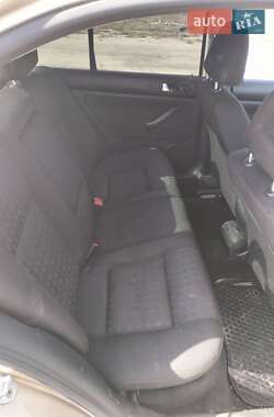 Седан Volkswagen Bora 2001 в 