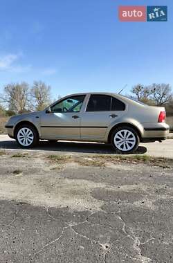 Седан Volkswagen Bora 2001 в 
