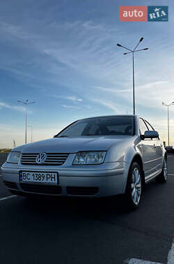 Седан Volkswagen Bora 2000 в 