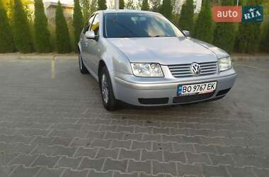 Седан Volkswagen Bora 1999 в 