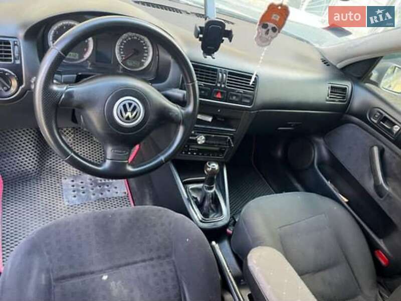 Седан Volkswagen Bora 2002 в Умані