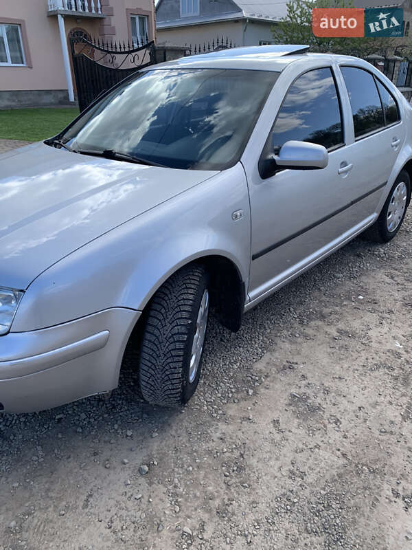 Седан Volkswagen Bora 2001 в Коломые