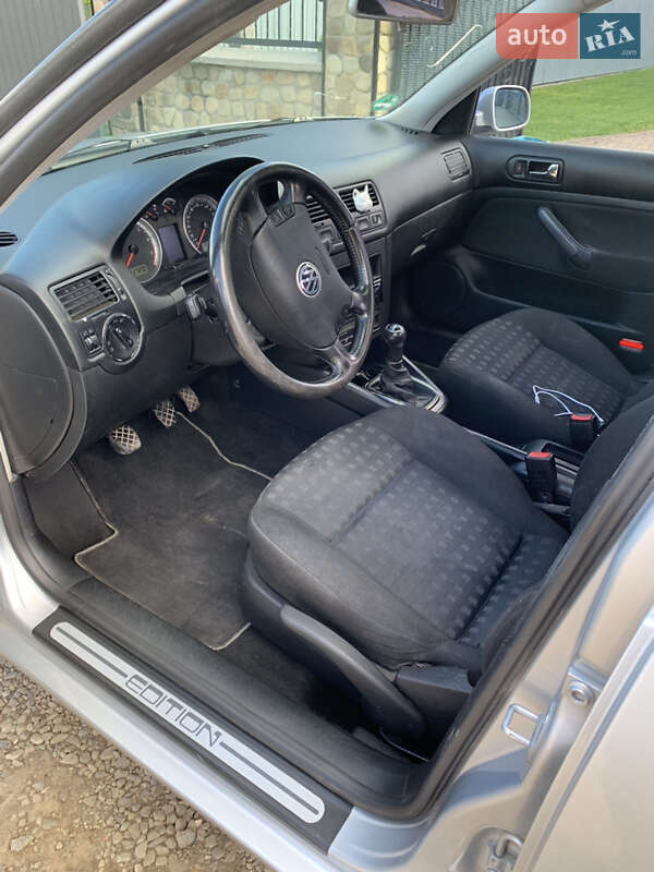 Седан Volkswagen Bora 2001 в Коломые