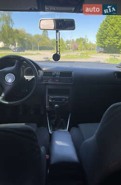 Седан Volkswagen Bora 2003 в 
