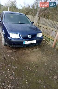Седан Volkswagen Bora 2000 в Стрию