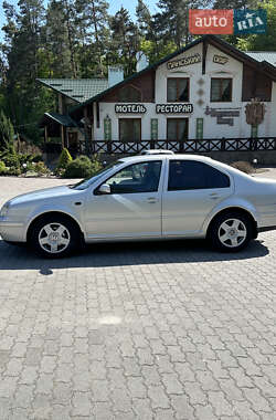 Седан Volkswagen Bora 1999 в 