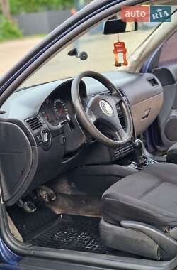 Седан Volkswagen Bora 2003 в 