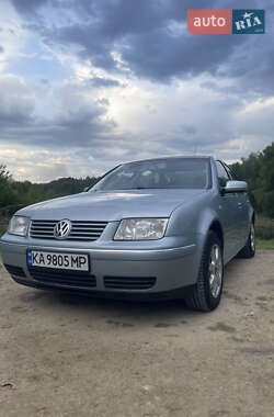 Седан Volkswagen Bora 2005 в Киеве