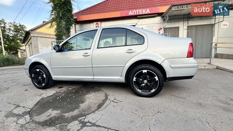 Седан Volkswagen Bora 1998 в Одессе