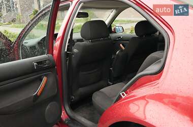 Седан Volkswagen Bora 1999 в 