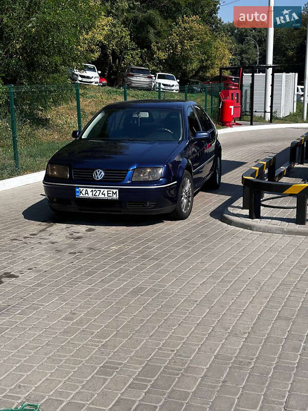 Седан Volkswagen Bora 2002 в 
