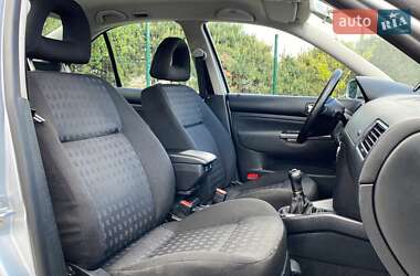 Седан Volkswagen Bora 2001 в 