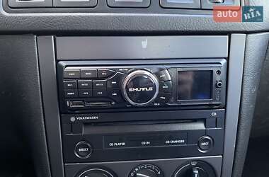 Седан Volkswagen Bora 2001 в 