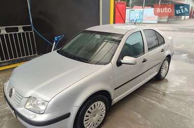 Седан Volkswagen Bora 2000 в 