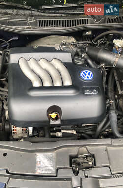 Седан Volkswagen Bora 2002 в 