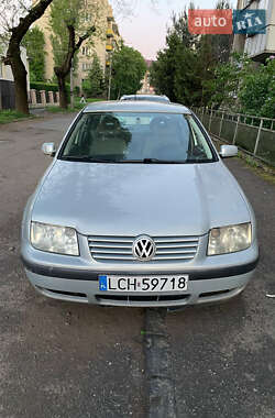 Седан Volkswagen Bora 2000 в Ужгороде
