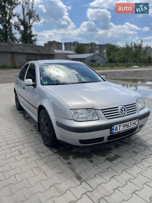 Седан Volkswagen Bora 1999 в Коломиї