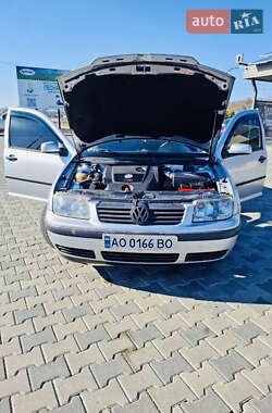 Седан Volkswagen Bora 2000 в 