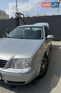 Седан Volkswagen Bora 2002 в 