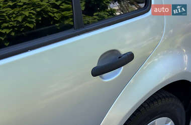 Седан Volkswagen Bora 2003 в 