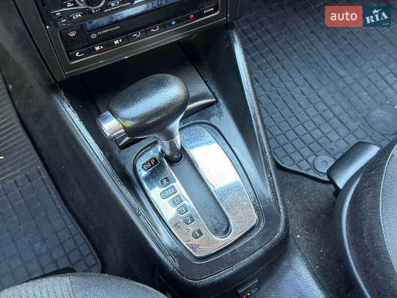Седан Volkswagen Bora 2003 в Дніпрі