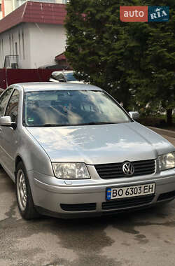Седан Volkswagen Bora 2000 в 