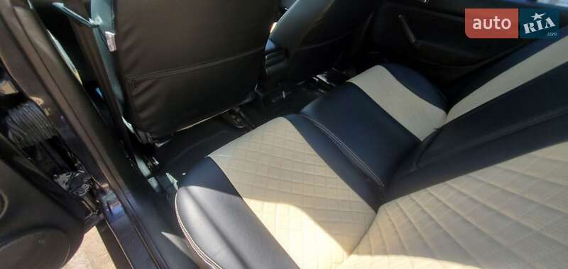 Седан Volkswagen Bora 2003 в Великій Михайлівці