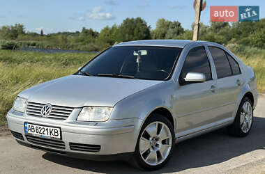 Седан Volkswagen Bora 2003 в Деражне